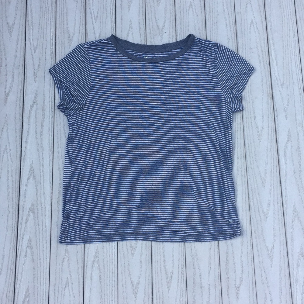 Dark grey tee shirt with white stripes.